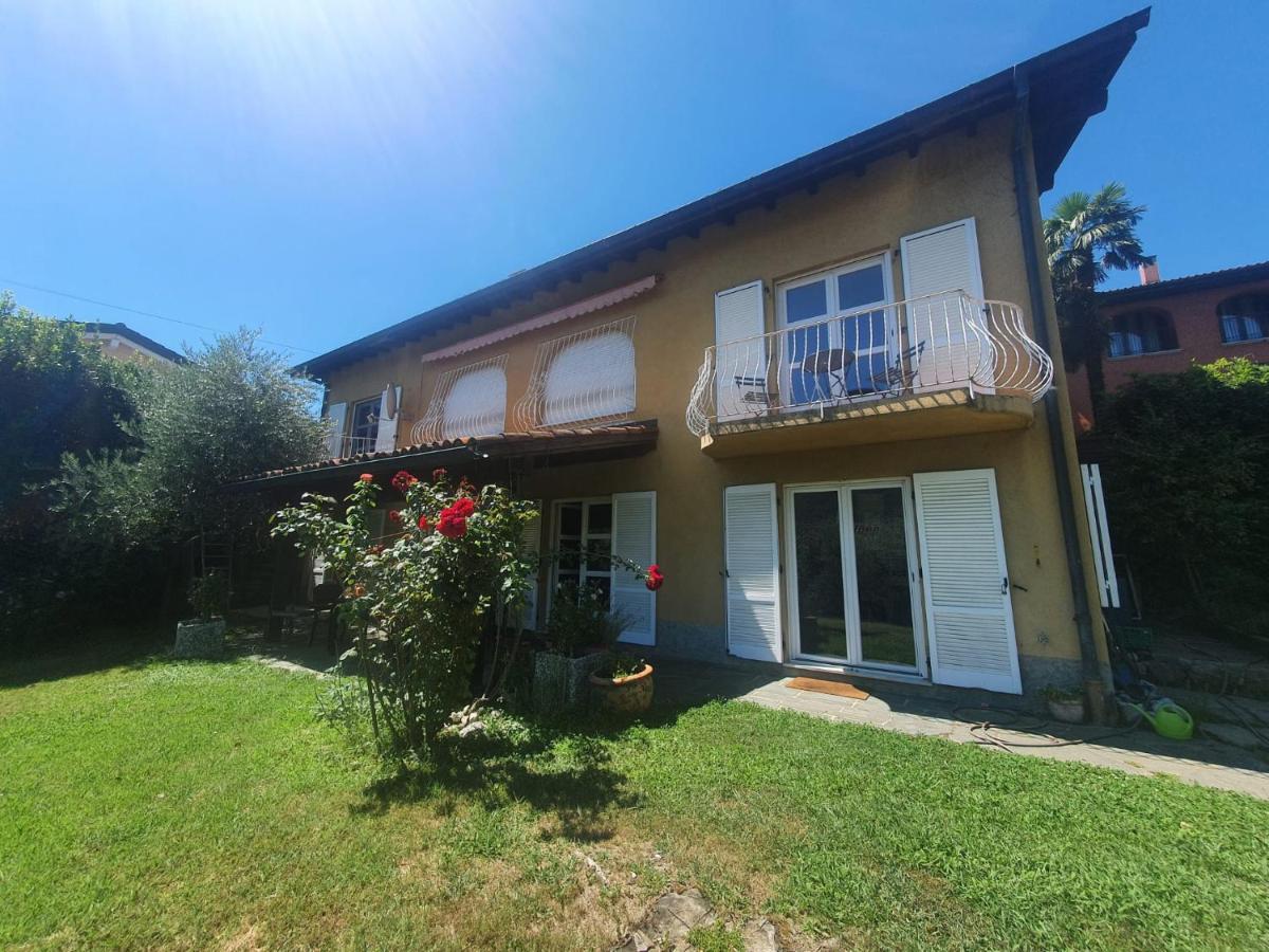 Golden Hill - Big Rooms With Kitchen And Garden Collina d'Oro Extérieur photo